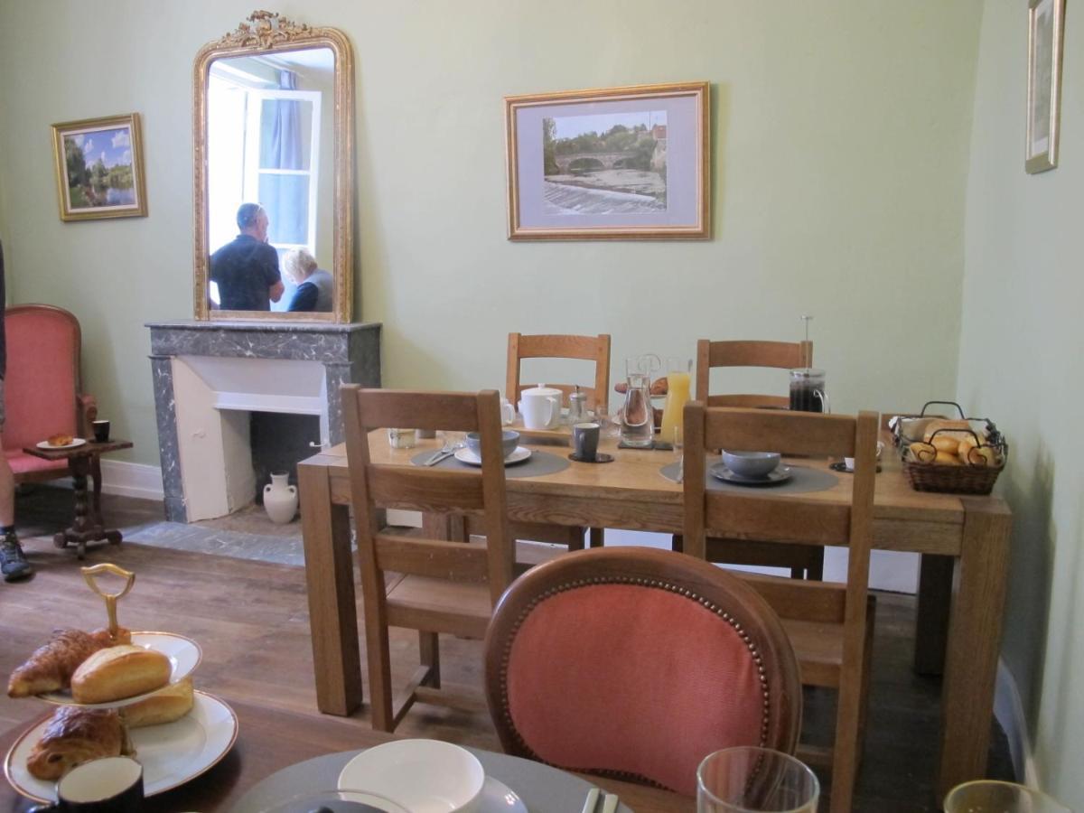 Bed and Breakfast ChezLola à Civray  Extérieur photo